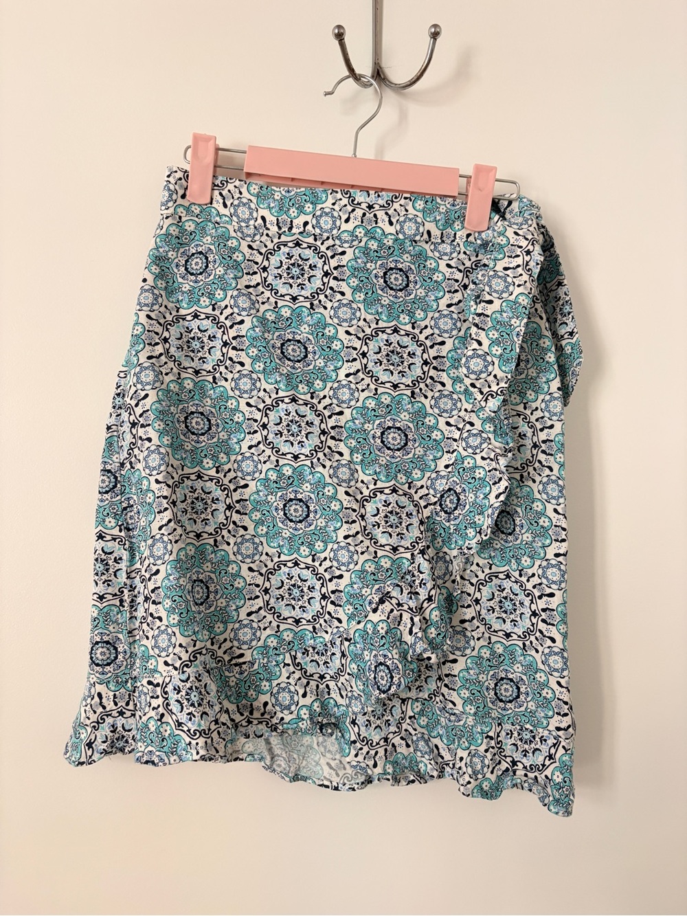 LOFT Patterned Floral Skirt